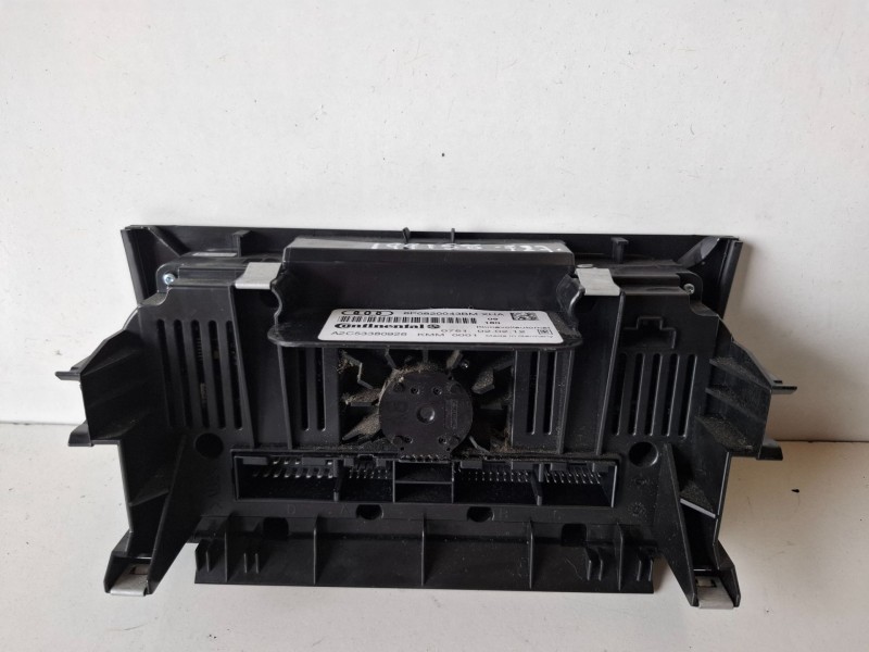 Recambio de mando climatizador para audi a3 (8p1) cayc referencia OEM IAM 8P0820043BM  