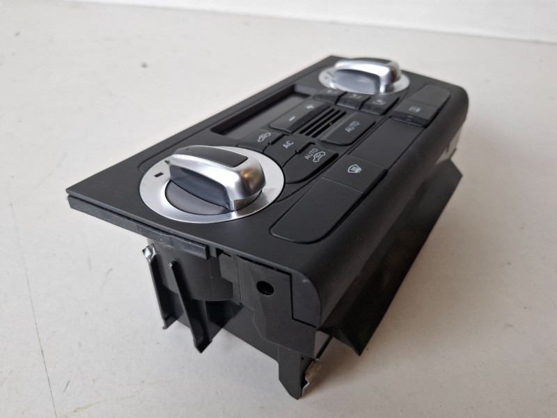 Recambio de mando climatizador para audi a3 (8p1) cayc referencia OEM IAM 8P0820043BM  