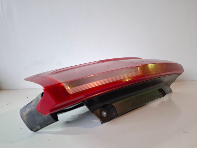 Recambio de piloto trasero derecho para fiat grande punto (199) 199a3000 referencia OEM IAM   