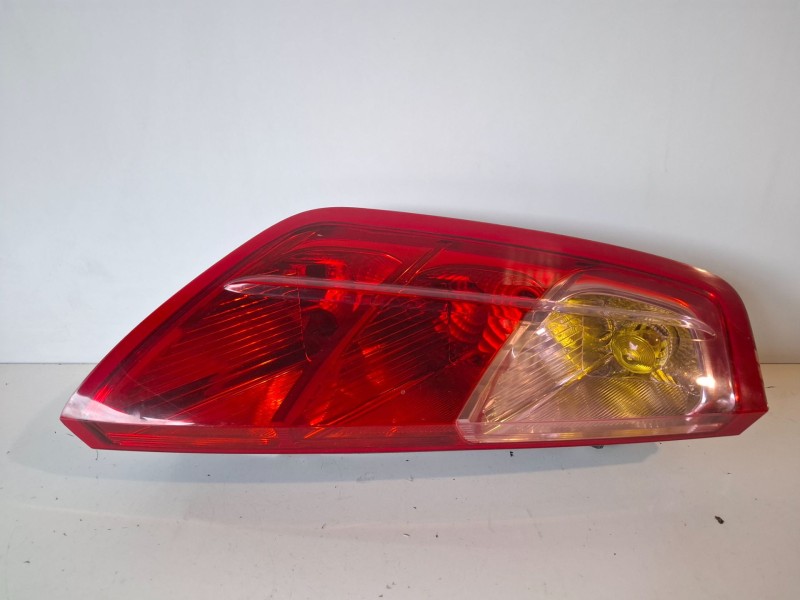 Recambio de piloto trasero izquierdo para fiat grande punto (199) 199a3000 referencia OEM IAM 51701589  