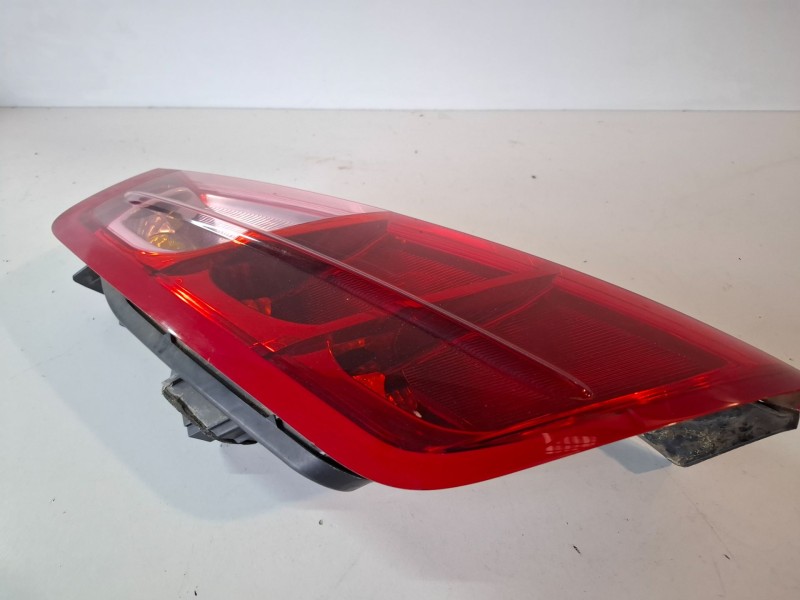 Recambio de piloto trasero izquierdo para fiat grande punto (199) 199a3000 referencia OEM IAM 51701589  