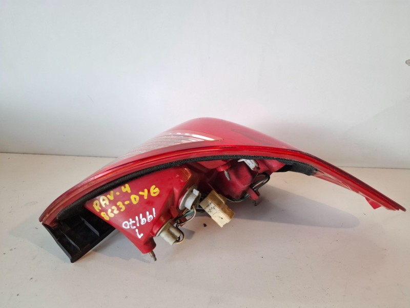 Recambio de piloto trasero derecho para toyota rav4 (a3) 2ad referencia OEM IAM   