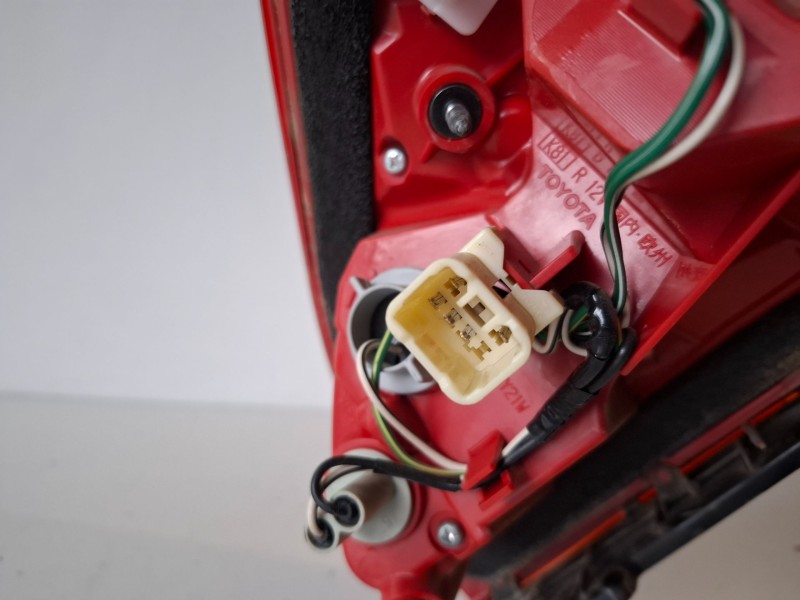 Recambio de piloto trasero derecho para toyota rav4 (a3) 2ad referencia OEM IAM   