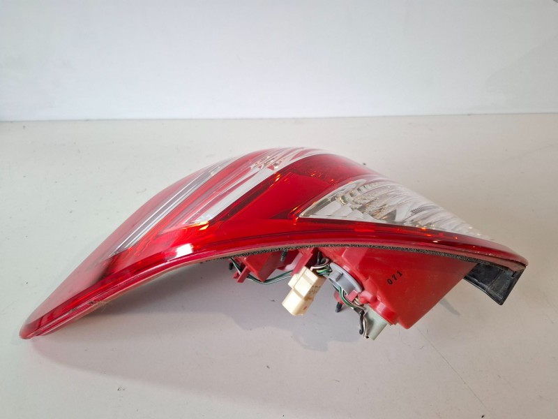 Recambio de piloto trasero izquierdo para toyota rav4 (a3) 2ad referencia OEM IAM   