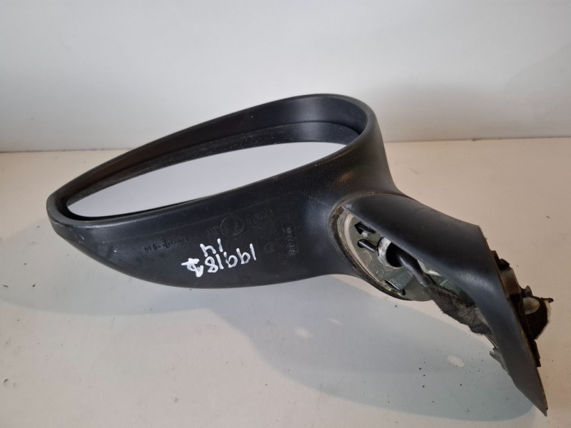 Recambio de retrovisor izquierdo para fiat grande punto (199) 199a3000 referencia OEM IAM 011023  