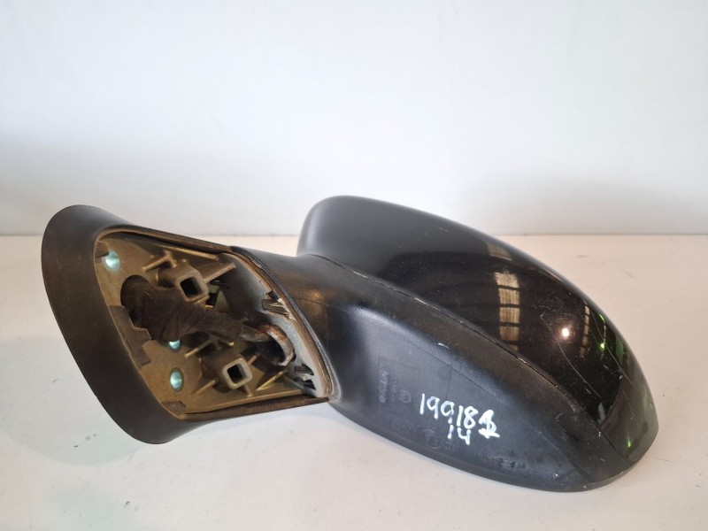 Recambio de retrovisor izquierdo para fiat grande punto (199) 199a3000 referencia OEM IAM 011023  