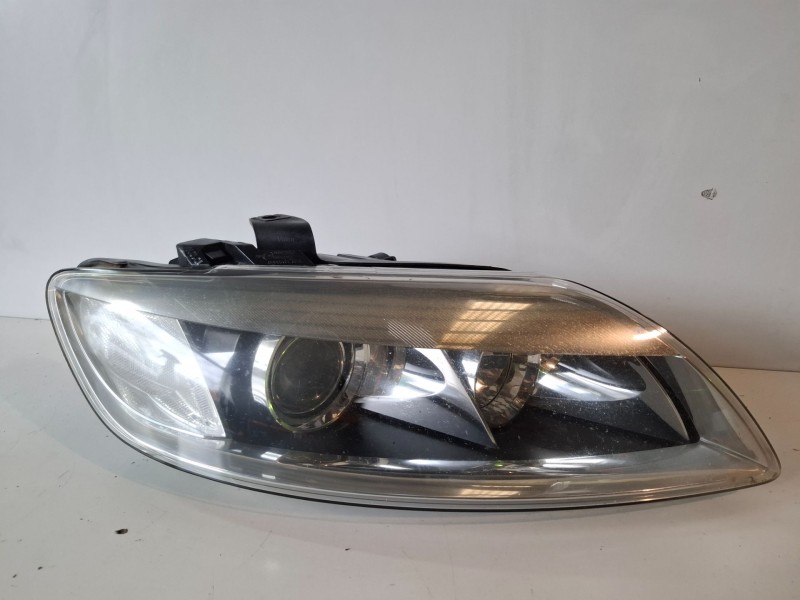 Recambio de faro derecho para audi q7 (4l) bug referencia OEM IAM 4L0941004A  