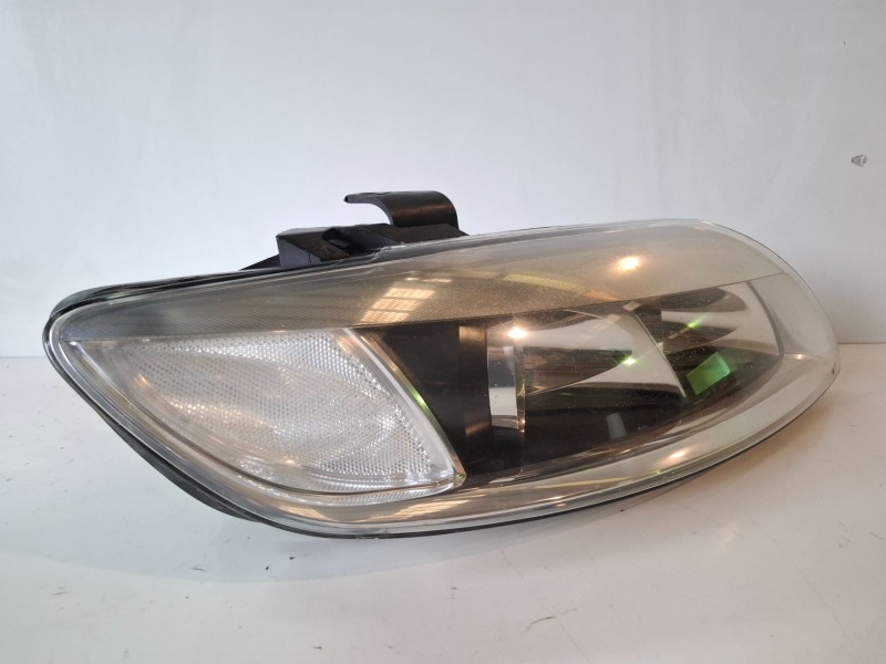 Recambio de faro derecho para audi q7 (4l) bug referencia OEM IAM 4L0941004A  