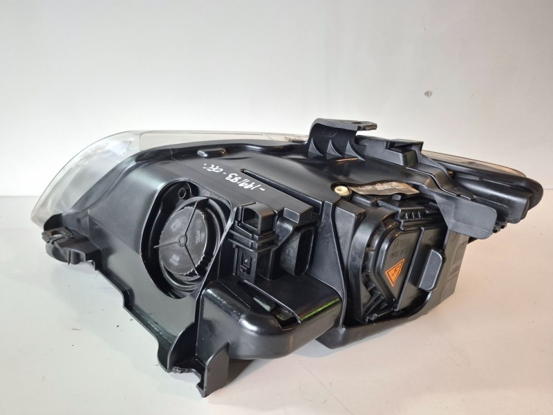 Recambio de faro derecho para audi q7 (4l) bug referencia OEM IAM 4L0941004A  