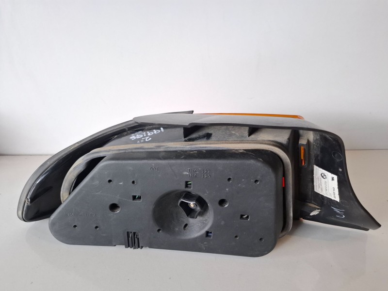 Recambio de piloto trasero derecho para bmw serie z3 roadster (e36) 194s1 referencia OEM IAM 63218389712  