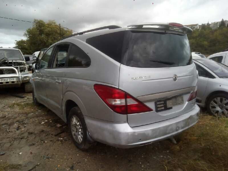ssangyong rodius del año 2006
