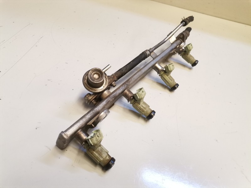 Recambio de rampa inyectora para mitsubishi outlander (cu0w) 4g63 referencia OEM IAM   