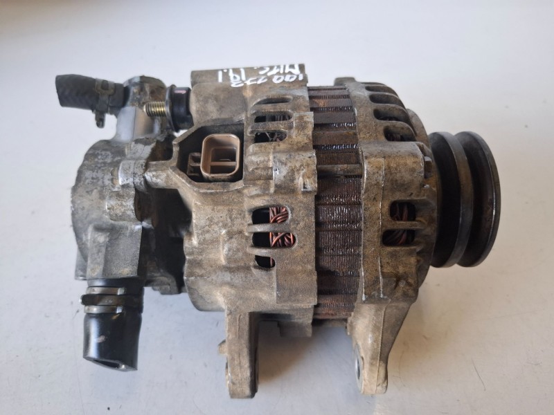 Recambio de alternador para mitsubishi montero (v60/v70) 4d56 referencia OEM IAM A2TN1199AT  