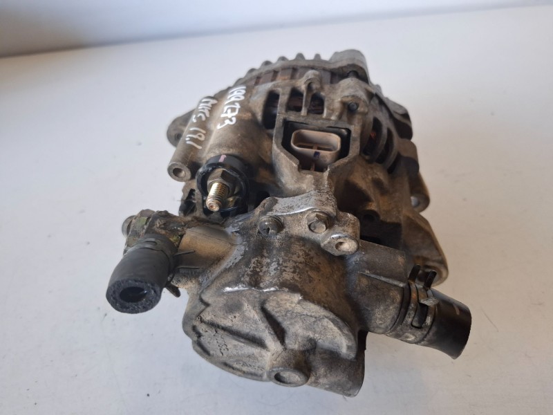 Recambio de alternador para mitsubishi montero (v60/v70) 4d56 referencia OEM IAM A2TN1199AT  