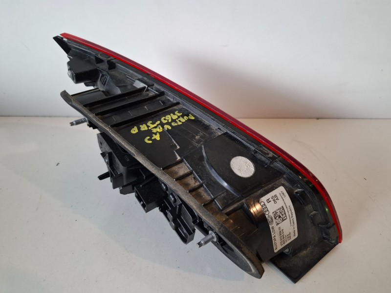 Recambio de piloto trasero derecho para audi a3 sportback (8vf) cxx referencia OEM IAM 2TZ01283902  