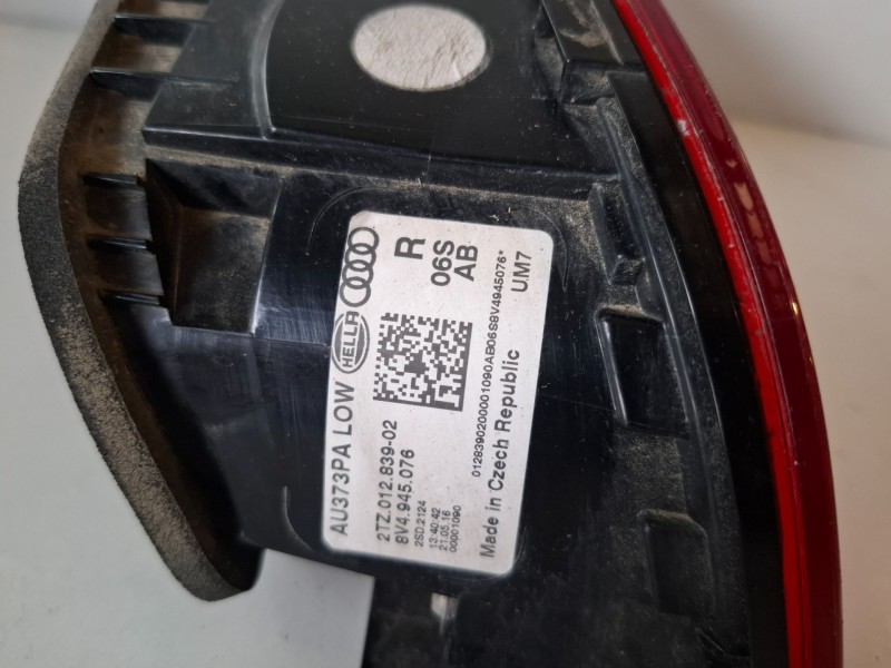 Recambio de piloto trasero derecho para audi a3 sportback (8vf) cxx referencia OEM IAM 2TZ01283902  
