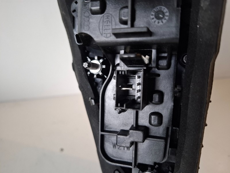 Recambio de piloto trasero derecho para audi a3 sportback (8vf) cxx referencia OEM IAM 2TZ01283902  