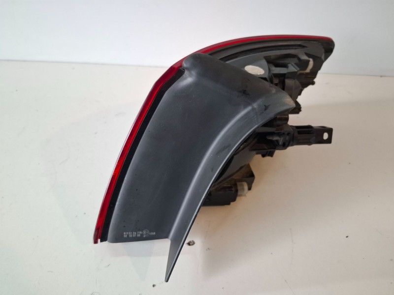 Recambio de piloto trasero izquierdo para audi a3 sportback (8vf) cxx referencia OEM IAM 2SD01283801  