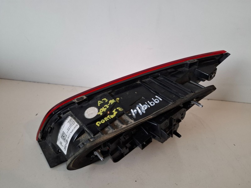 Recambio de piloto trasero izquierdo para audi a3 sportback (8vf) cxx referencia OEM IAM 2TZ01283901  
