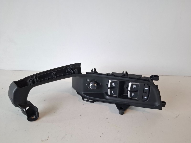 Recambio de mando elevalunas delantero izquierdo para audi a3 sportback (8vf) cxx referencia OEM IAM 8V0959851  