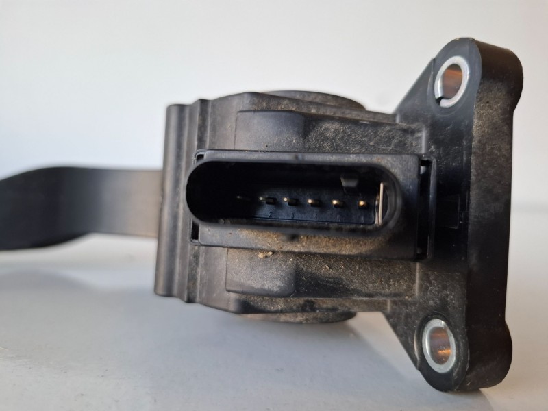 Recambio de pedal acelerador para mercedes-benz vito tourer (447) r9n402 referencia OEM IAM A9073010200  