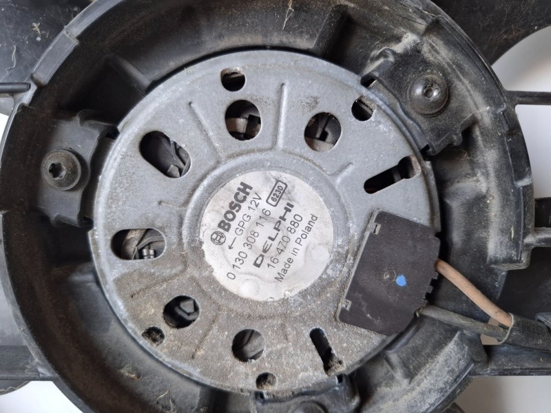 Recambio de electroventilador para opel astra j berlina 5p b16dtl referencia OEM IAM 0130308116  