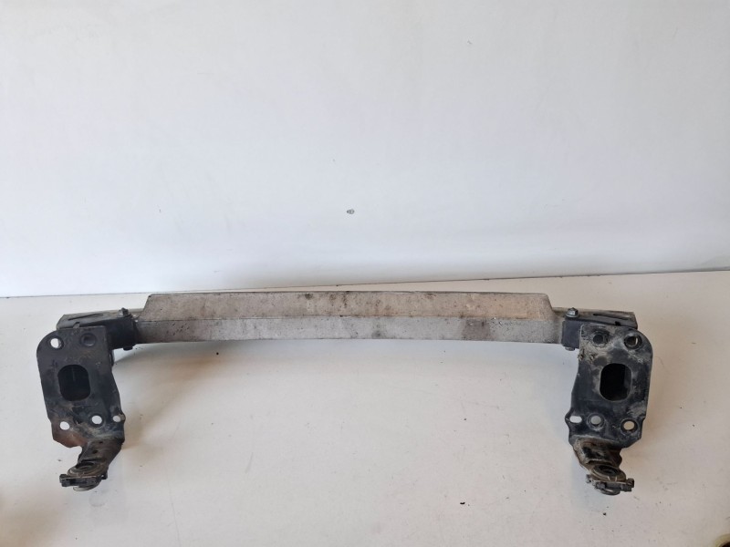 Recambio de refuerzo paragolpes delantero para audi q7 (4l) bug referencia OEM IAM   