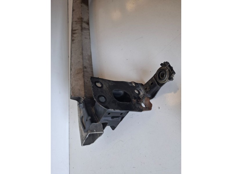 Recambio de refuerzo paragolpes delantero para audi q7 (4l) bug referencia OEM IAM   