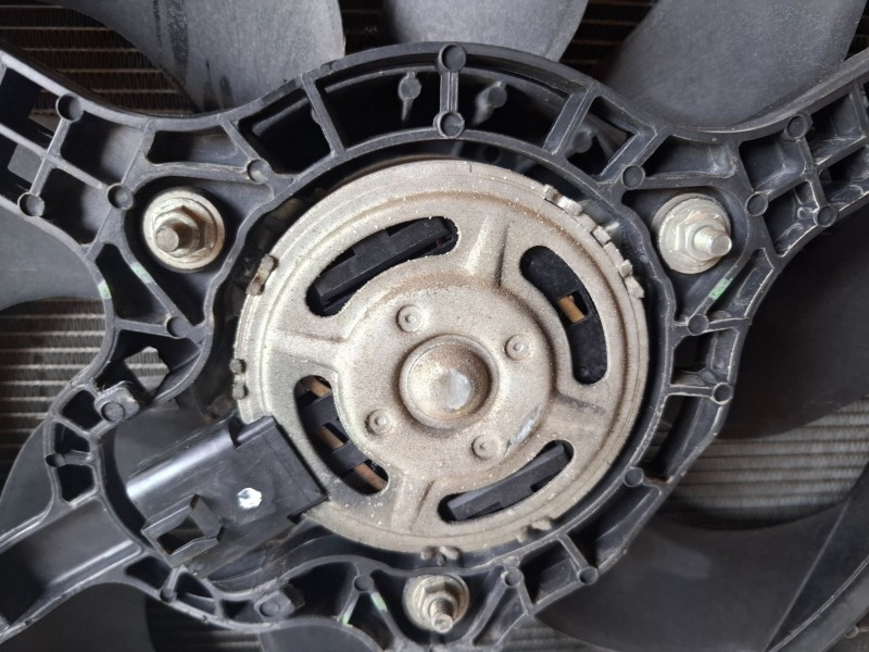 Recambio de electroventilador para fiat grande punto (199) 199a3000 referencia OEM IAM 871200300  