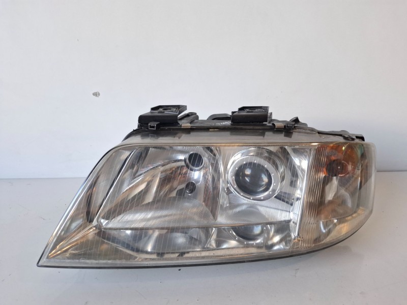 Recambio de faro izquierdo para audi a6 berlina (4b2) ajk referencia OEM IAM   