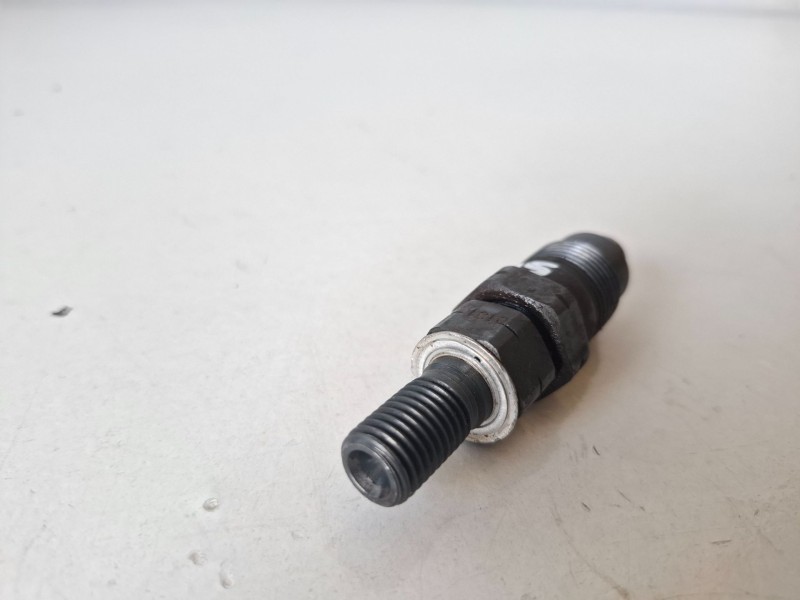 Recambio de inyector para mitsubishi montero (v60/v70) 4d56 referencia OEM IAM   