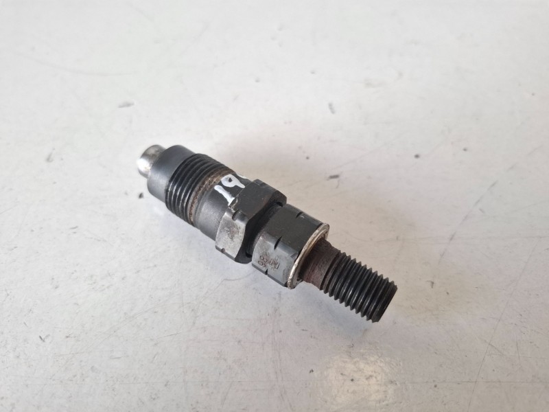 Recambio de inyector para mitsubishi montero (v60/v70) 4d56 referencia OEM IAM   
