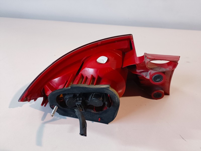 Recambio de piloto trasero derecho para seat leon (1p1) bkd referencia OEM IAM   