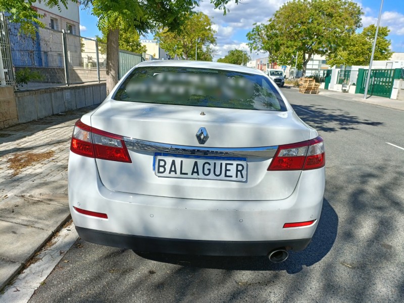renault latitude del año 2012