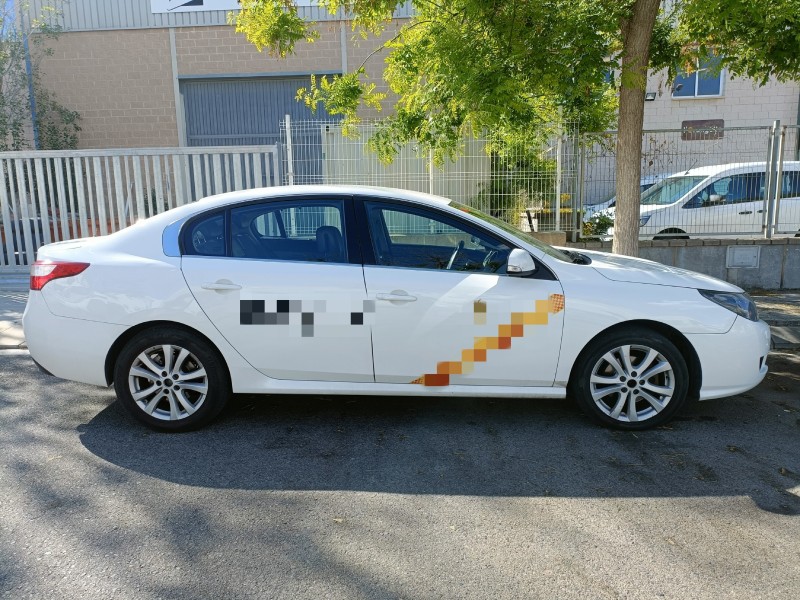 renault latitude del año 2012