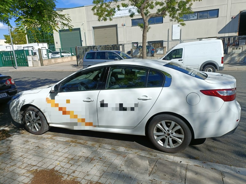 renault latitude del año 2012