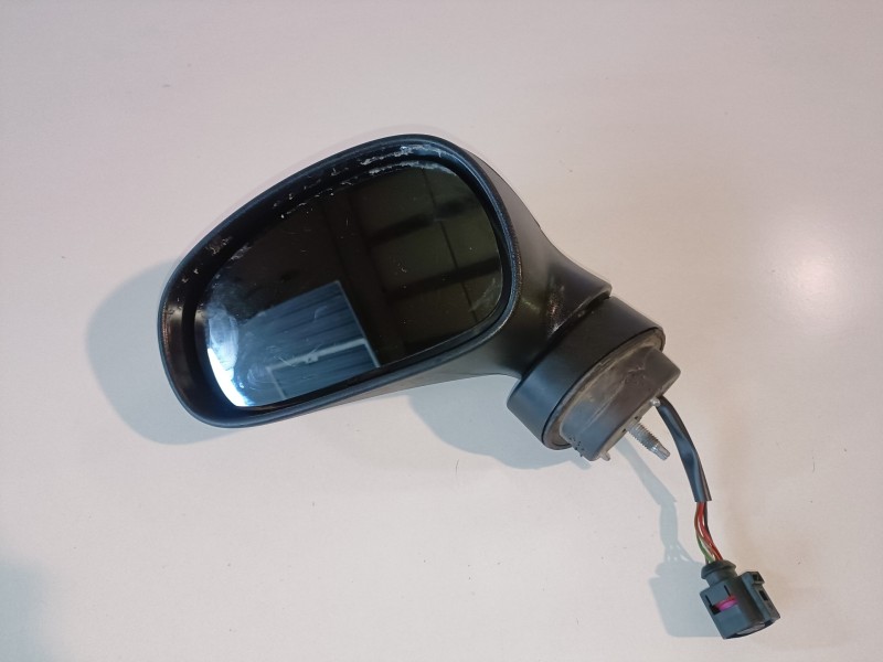 Recambio de retrovisor izquierdo para seat leon (1p1) bkd referencia OEM IAM   