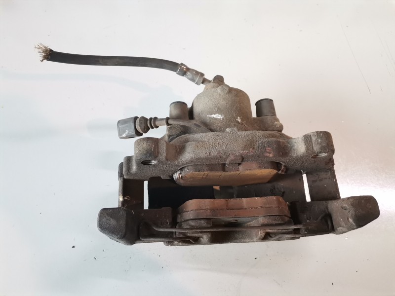 Recambio de pinza de freno delantera derecha para volkswagen touran (1t1) avq referencia OEM IAM   