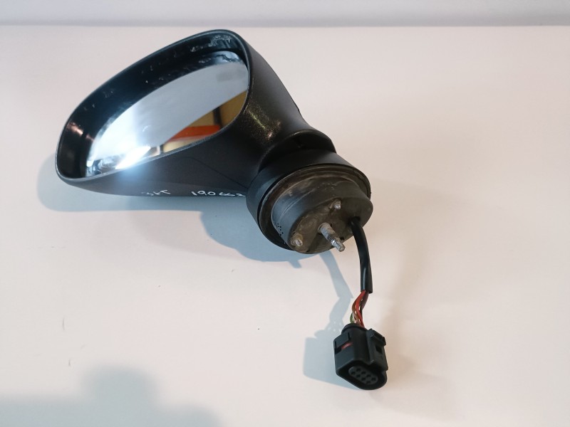 Recambio de retrovisor izquierdo para seat leon (1p1) bkd referencia OEM IAM   
