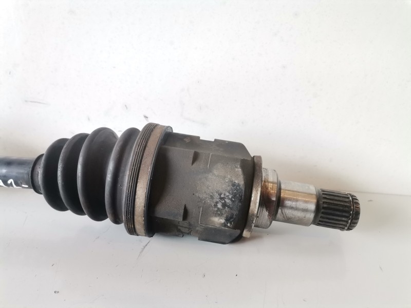 Recambio de transmision delantera izquierda para toyota corolla (e12) 1cdftv referencia OEM IAM   