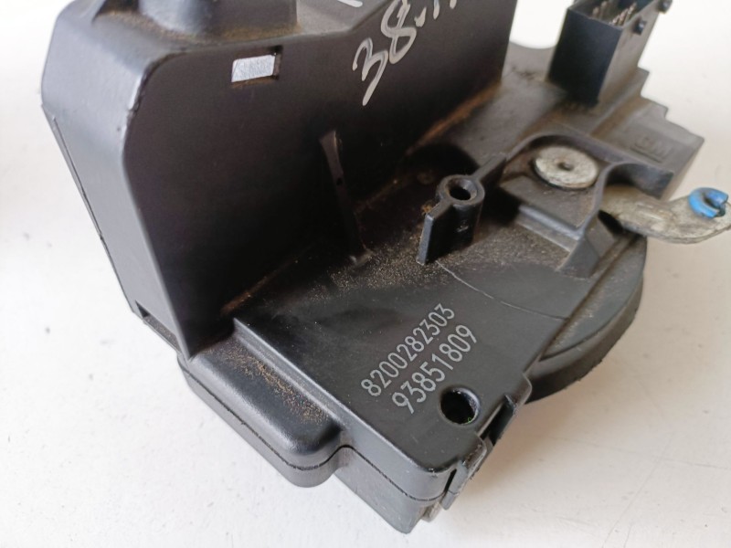 Recambio de cerradura puerta delantera izquierda para nissan primastar (x83) f9q760 referencia OEM IAM 8200282303  