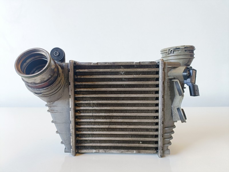 Recambio de intercooler para seat toledo (1m2) asz referencia OEM IAM 1J0145803M  