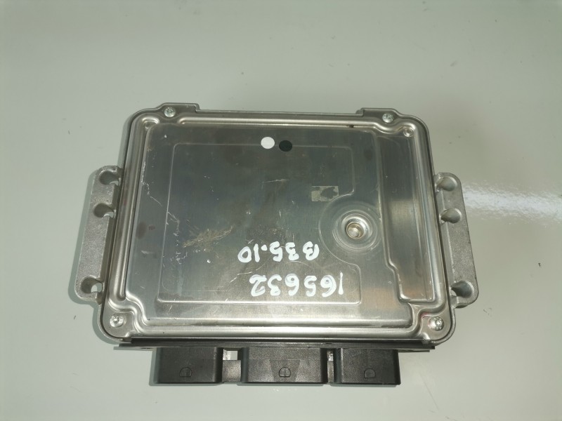 Recambio de centralita motor uce para citroen c4 berlina 9hx referencia OEM IAM 0281011863/9659342280  
