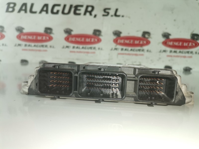 Recambio de centralita motor uce para citroen c4 berlina 9hx referencia OEM IAM 0281011863/9659342280  