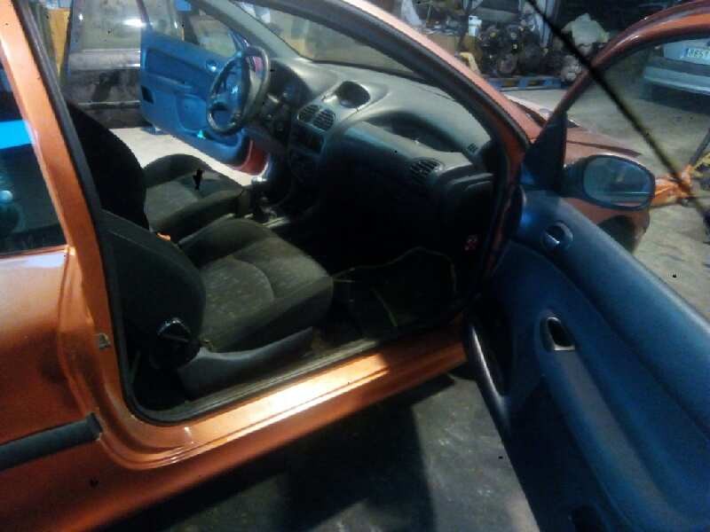peugeot 206 del año 2001