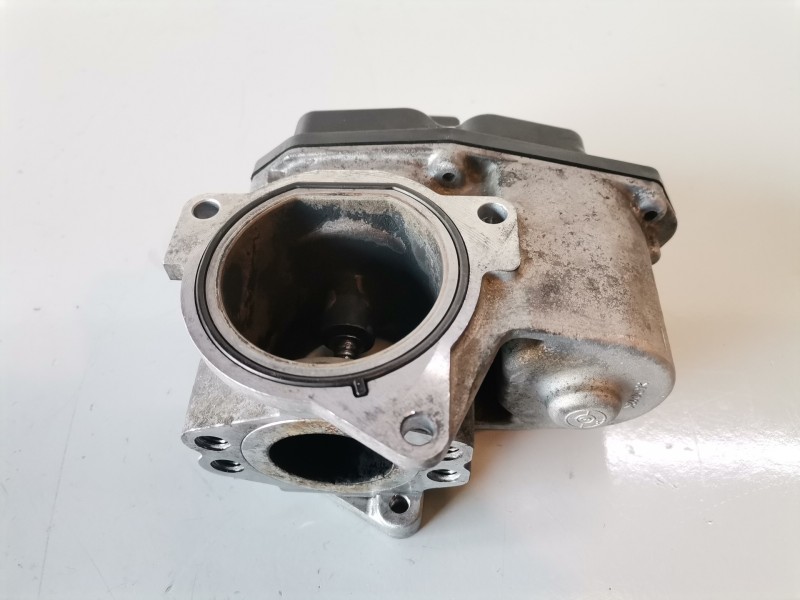 Recambio de valvula egr para volkswagen passat berlina (3c2) bkp referencia OEM IAM 03G131501  