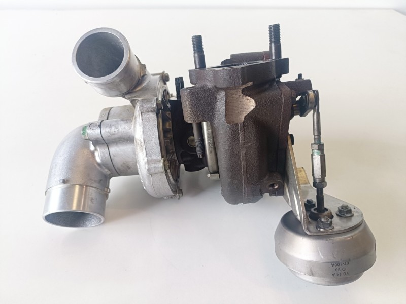 Recambio de turbocompresor para toyota corolla verso (r1) 2adfhv referencia OEM IAM 172010R021  