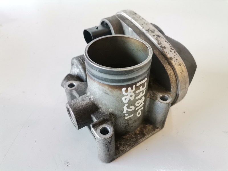 Recambio de caja mariposa para volkswagen polo iv (9n1) azq referencia OEM IAM 036133062N  
