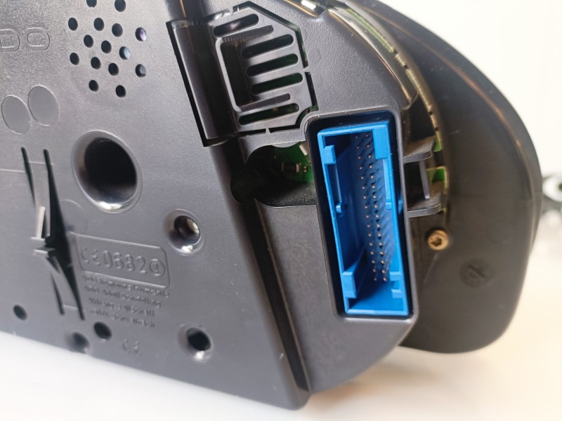 Recambio de cuadro instrumentos para volkswagen passat berlina (3b3) avf referencia OEM IAM 3B0920829A  