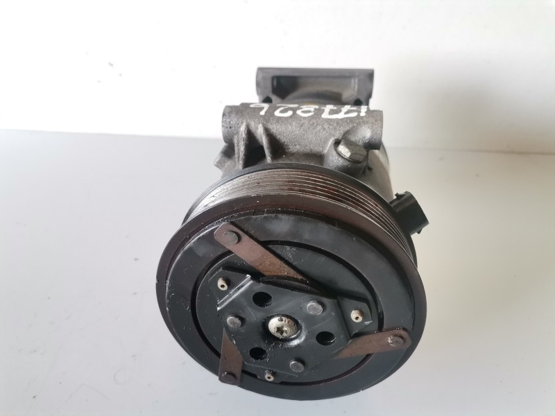 Recambio de compresor aire acondicionado para renault megane ii grandtour f9q800 referencia OEM IAM 8200309193/0018  